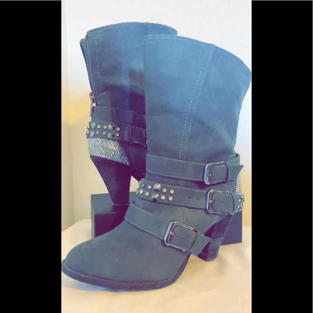Boots with Sparkle heal